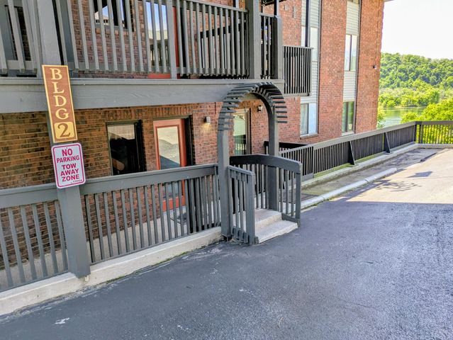 150 Sunken Forest Dr. 2-118, Forsyth, MO 65653