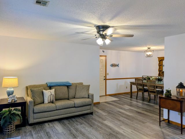 150 Sunken Forest Dr. 2-118, Forsyth, MO 65653
