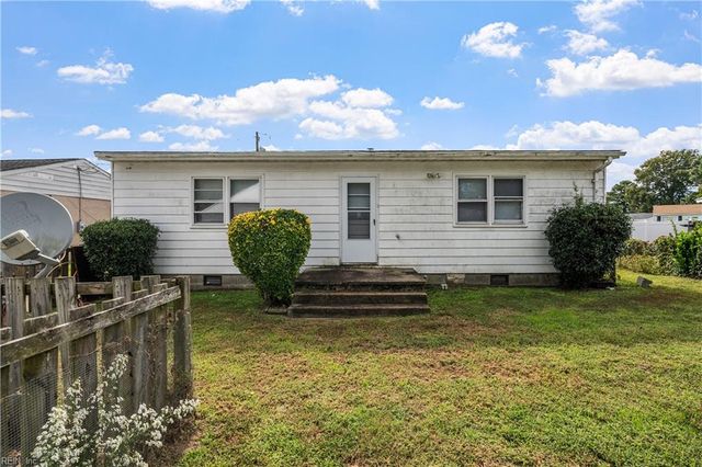 405 Tekoa RD, Chesapeake, VA 23325