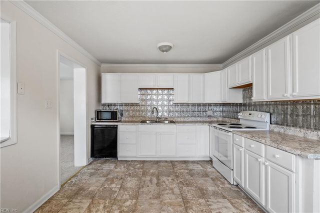 405 Tekoa RD, Chesapeake, VA 23325