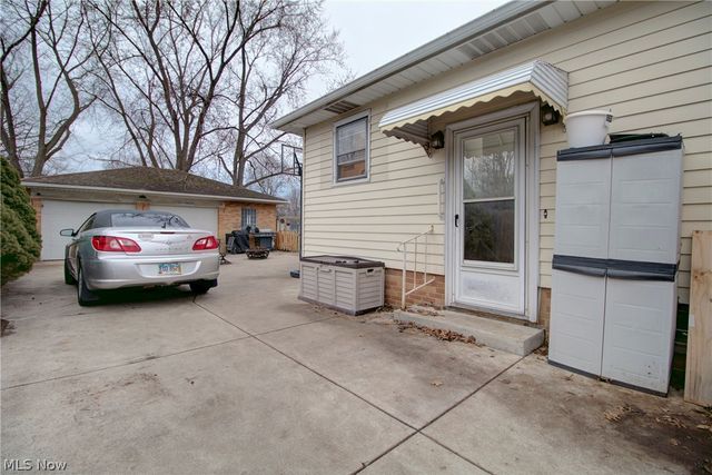 13375 Kathleen Drive, Brookpark, OH 44142