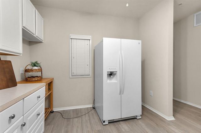 2815 Kings Crossing Drive 102, Houston, TX 77345