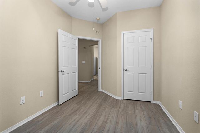 2815 Kings Crossing Drive 102, Houston, TX 77345