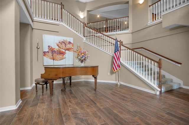 2815 Kings Crossing Drive 102, Houston, TX 77345