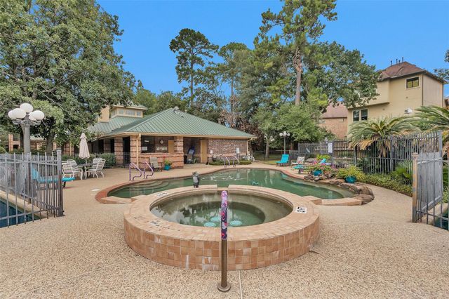 2815 Kings Crossing Drive 102, Houston, TX 77345