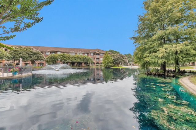 2815 Kings Crossing Drive 102, Houston, TX 77345