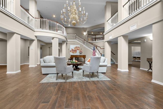 2815 Kings Crossing Drive 102, Houston, TX 77345