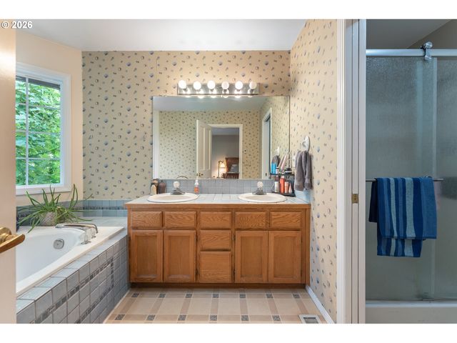 14940 Sw ROSARIO Ln, Portland, OR 97224