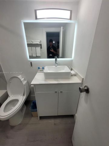 19201 Collins Avenue 632, Sunny Isles Beach, FL 33160