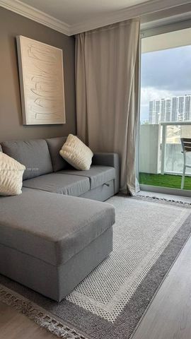19201 Collins Avenue 632, Sunny Isles Beach, FL 33160