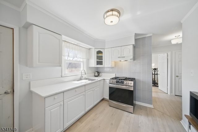 136 CATHERINE AVE, Mahwah Twp., NJ 07430