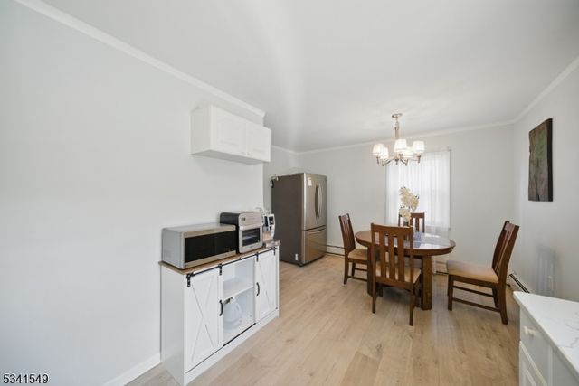 136 CATHERINE AVE, Mahwah Twp., NJ 07430