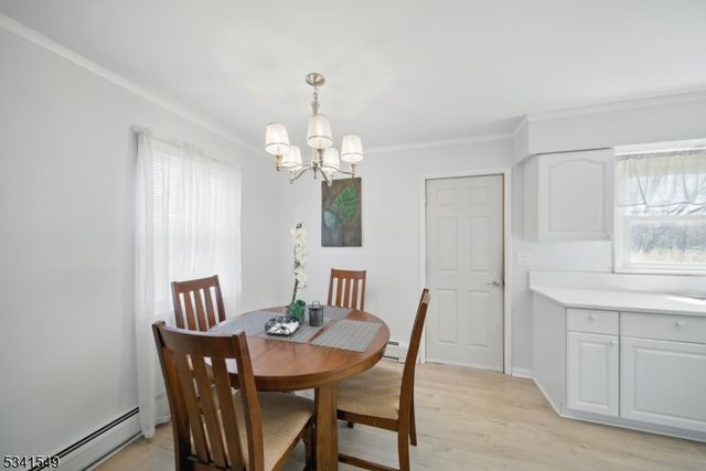 136 CATHERINE AVE, Mahwah Twp., NJ 07430