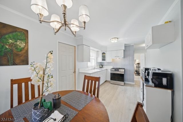 136 CATHERINE AVE, Mahwah Twp., NJ 07430