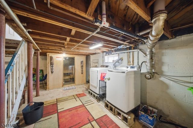 136 CATHERINE AVE, Mahwah Twp., NJ 07430