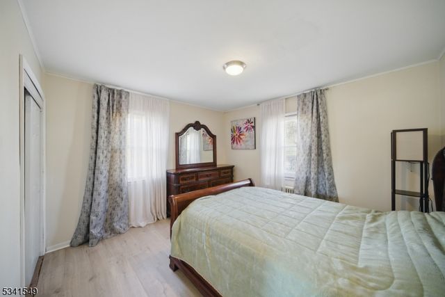 136 CATHERINE AVE, Mahwah Twp., NJ 07430