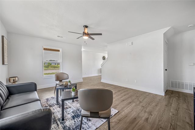 10203 Glen Vista Drive, Dallas, TX 75217