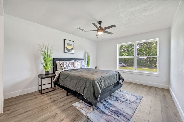 10203 Glen Vista Drive, Dallas, TX 75217