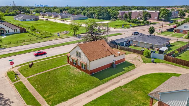 10203 Glen Vista Drive, Dallas, TX 75217