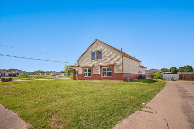 10203 Glen Vista Drive, Dallas, TX 75217