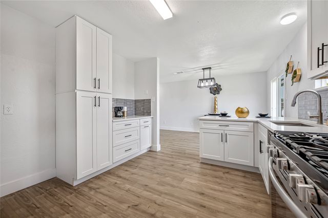 10203 Glen Vista Drive, Dallas, TX 75217