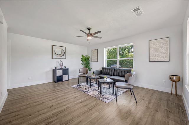 10203 Glen Vista Drive, Dallas, TX 75217