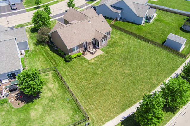 2331 Coventry Circle S, Sycamore, IL 60178