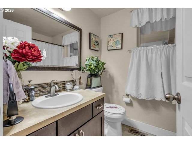 3100 Ne 54TH St, Vancouver, WA 98663