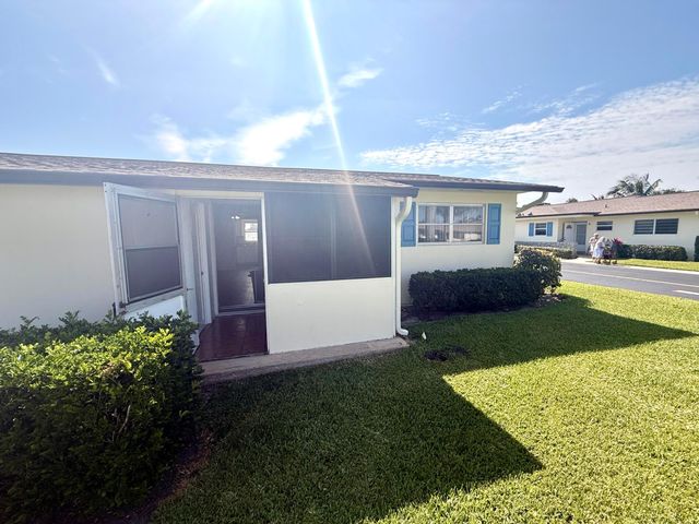 2854 E Crosley Dr Drive E J, West Palm Beach, FL 33415