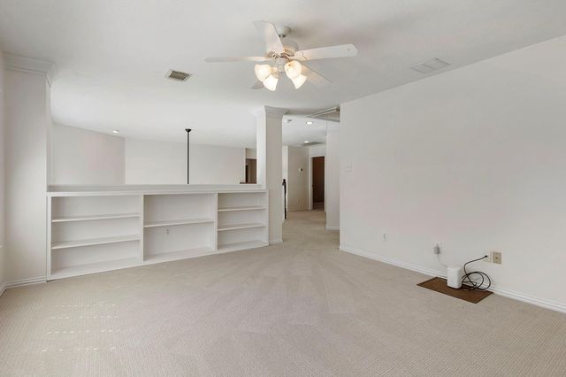 14 Mammoth Springs Court, The Woodlands, TX 77382