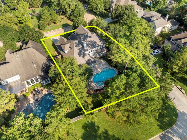 14 Mammoth Springs Court, The Woodlands, TX 77382