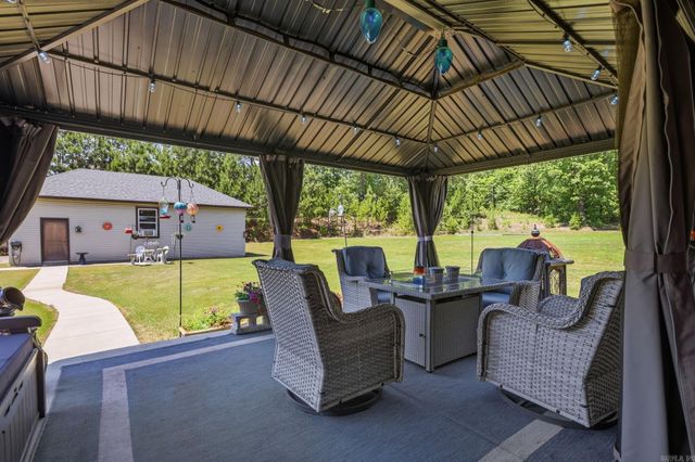 4023 Lantern Hill Drive, Benton, AR 72019