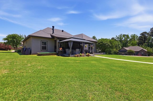 4023 Lantern Hill Drive, Benton, AR 72019