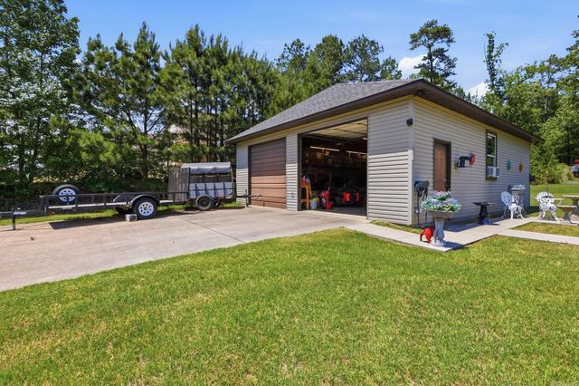 4023 Lantern Hill Drive, Benton, AR 72019