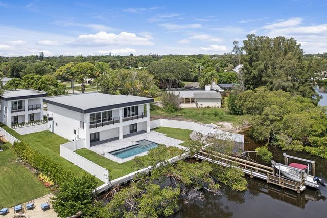 711 TROPICAL DRIVE, Bradenton, FL 34208