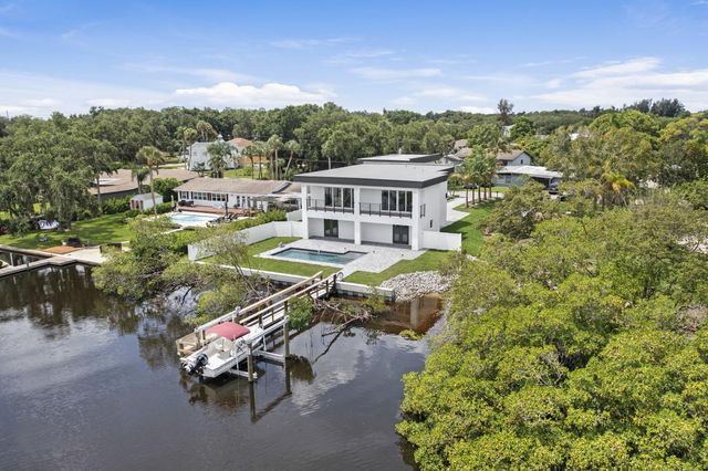 711 TROPICAL DRIVE, Bradenton, FL 34208