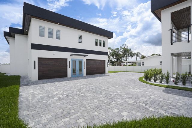 711 TROPICAL DRIVE, Bradenton, FL 34208