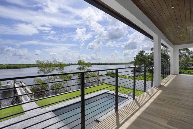 711 TROPICAL DRIVE, Bradenton, FL 34208