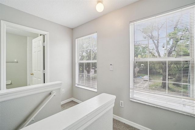 2420 E IDA STREET, Tampa, FL 33610