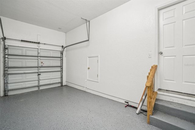 2420 E IDA STREET, Tampa, FL 33610