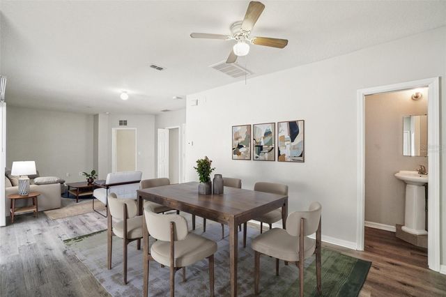 2420 E IDA STREET, Tampa, FL 33610