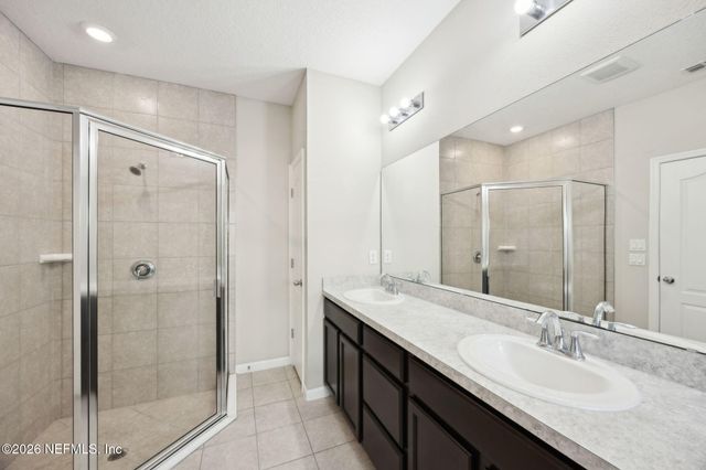 5598 KELLAR Circle, Jacksonville, FL 32218