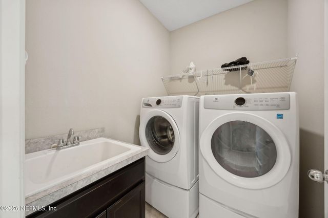 5598 KELLAR Circle, Jacksonville, FL 32218