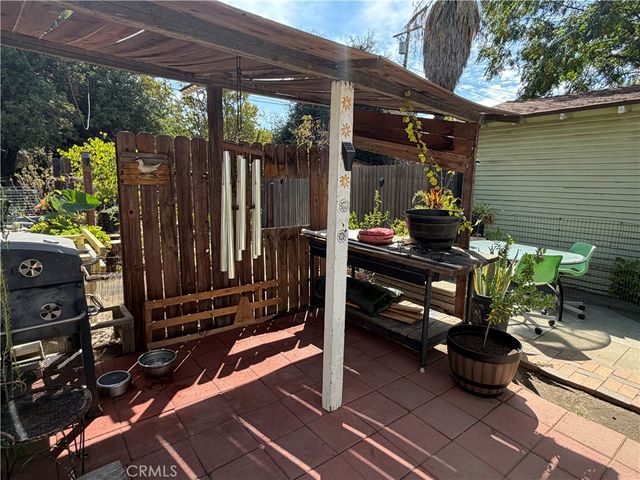 936 N Laurel, Ontario, CA 91762