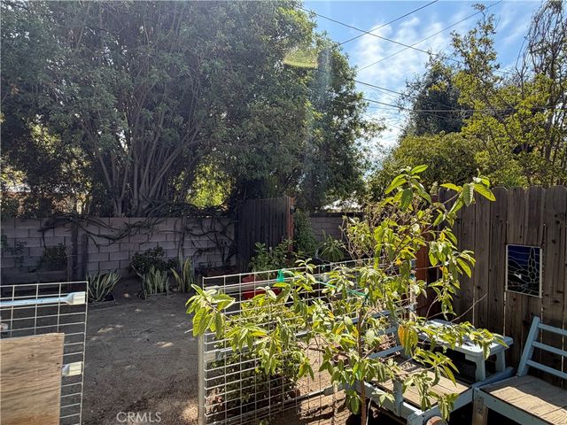 936 N Laurel, Ontario, CA 91762