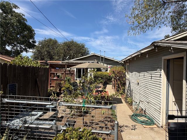 936 N Laurel, Ontario, CA 91762