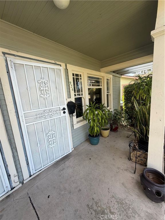 936 N Laurel, Ontario, CA 91762