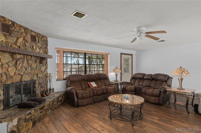 4414 E Shorewood Drive, Hernando, FL 34442