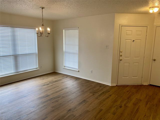 737 Eldorado Drive, Desoto, TX 75115