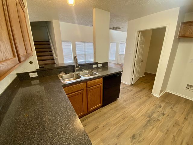 737 Eldorado Drive, Desoto, TX 75115